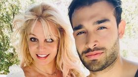Britney Spears, primul mesaj după ce Sam Asghari i-a cerut divorțul! Au fost căsătoriți doar 14 luni: „Nu mă pot hotărî!”